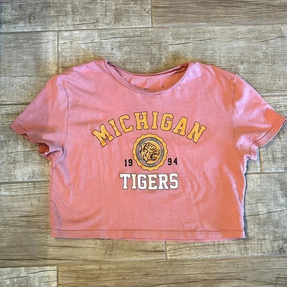 Full Tilt Tops - Full tilt Michigan tigers cropped baby doll tee🔴